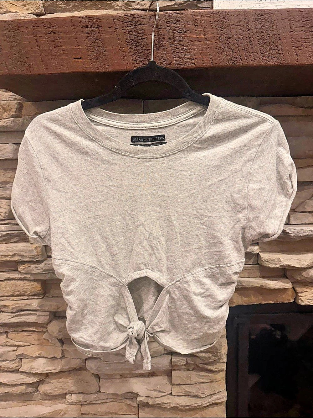 Urban Outfitters Short Sleeve Tie-Front Top in Gray